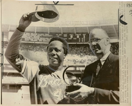 Hank Aaron Record Breaking HR Vintage Wire Photo Collection of (8)  